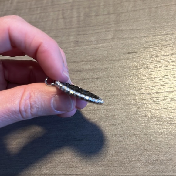 Brand new crystal pendant - black and silver - Picture 4 of 5